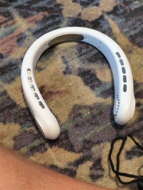 Source Unknown White Wearable Neck Fan